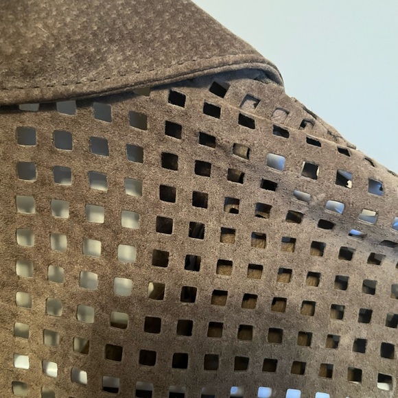 Danier Leather lazer cut shacket shirt jacket S oversized - Picture 4 of 4